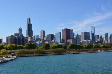 Fototapeta na wymiar Chicago downtown from south side