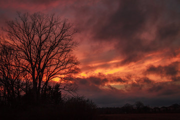 Fototapeta na wymiar Dramatic Storm Sunset