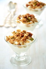 Yogurt and granola