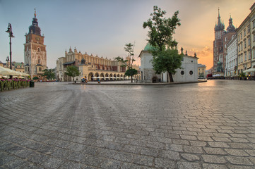 Fototapeta na wymiar St. Mary's Church on Cracov Krakow Market Square