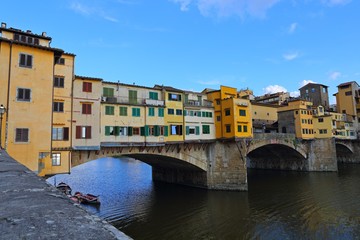 Fototapeta na wymiar View of Ponte Vecchio bridge in Florence or Firenze.