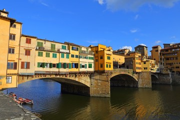 Fototapeta na wymiar View of Ponte Vecchio bridge in Florence or Firenze.