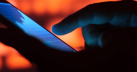 Bond and stock market trading online in international markets