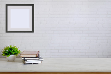 Obraz premium Contemporary desk Workplace with Supplies Concept. Desk space background.