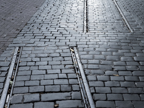 The rails, the impasse. The roadway. Simbol, Misunderstandings in relationships