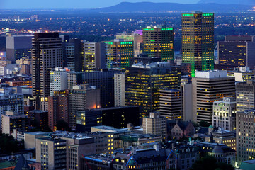 Fototapeta na wymiar View of the city of Montreal,Quebec at dusk.