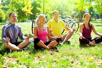 Fototapeta premium Yoga in the park