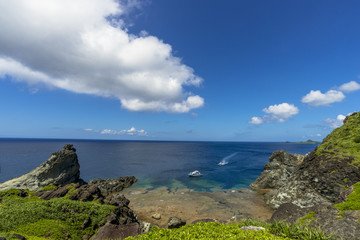 Fototapeta na wymiar 御神崎岬の美しい海