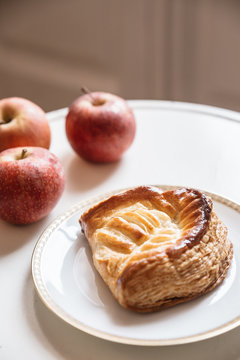 French apple turnover