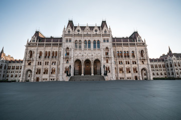 Fototapeta na wymiar Square in front of the Parliament building in Budapest, Hungary
