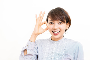 女性・外国人（許可・OK・マル）ポーズ