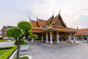 Fototapeta premium Golden Castle in public park/Golden pagoda in Wat Ratcha Nadda Temple 