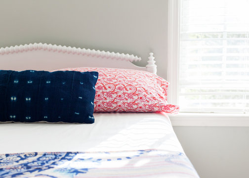 Teen bedroom details in Boho style