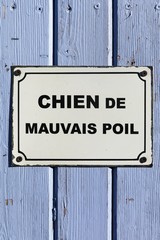 Chien de mauvais poil