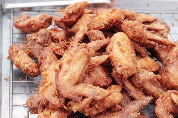 Fried chicken is delicious in the market