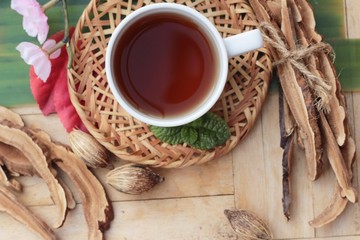 Fototapeta na wymiar Lingzhi mushroom tea - Ganoderma lucidum for health