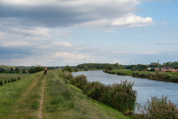 Saale Elster Kanal bei Dölzig