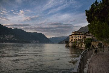 Fototapeta na wymiar Lago di Como 
