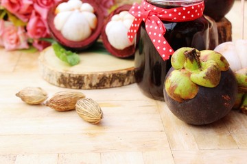 Mangosteen juice is delicious with fresh mangosteen