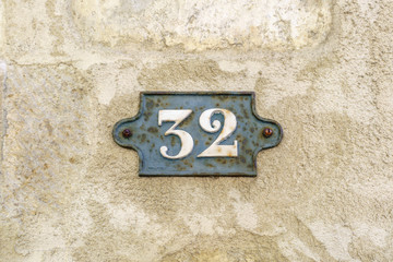 number 32