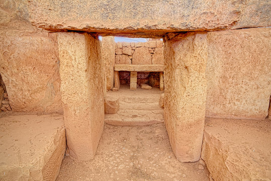 Details of Mnajdra megalithic temples of Malta (Qrendi)