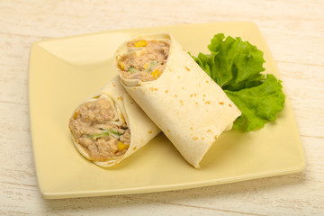 Tuna bread roll