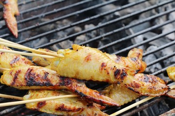 Grilled chicken wings is delicious on stove
