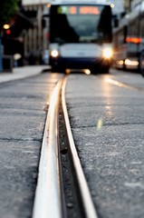 Bus roulant sur des rails
