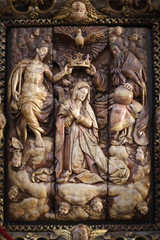 Fototapeta na wymiar Fragment of the interior of the Catholic basilica with a biblical storyline. Lecce, Apulia, Italy