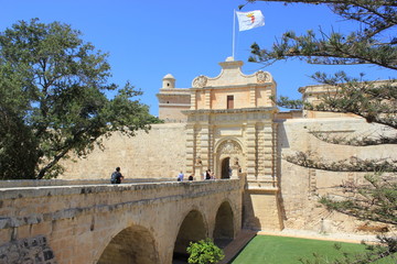 Malta: Das berühmte Stadttor von Mdina (Wahrzeichen) © rbkelle