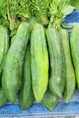 fresh papaya for cooking in market