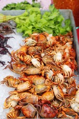 Crab on ice for cooking in street food