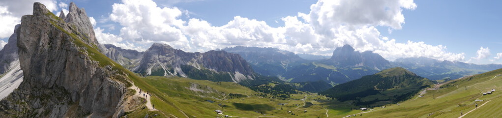 Fototapeta na wymiar Dolomiten, Grödnertal, Villnösstal, Berge, Panorama