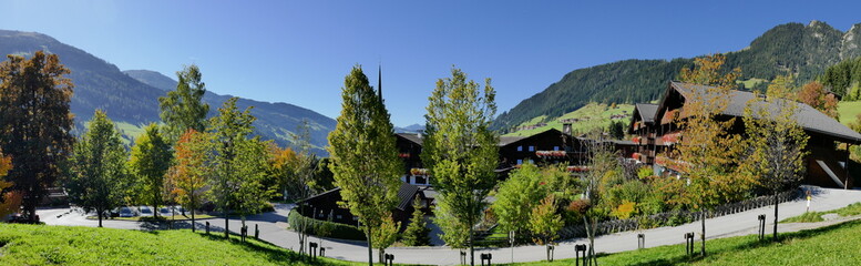 Fototapeta na wymiar Alpen, Alpbach, Berge, Panorama, Idylle, Gebirge