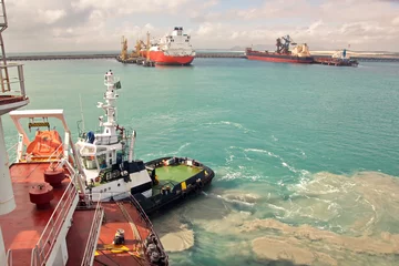 Photo sur Plexiglas Porte Атлантический океан, порт Pecem, Brazil, виды акватории ,причалов и грузового комплекса   