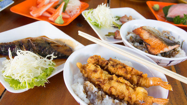 japanese food (Shrimp tempura)