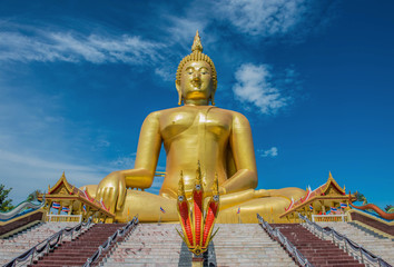 Obraz premium Big Buddha statue at Wat Muang Thailand