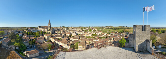 Saint-Emilion, vue g&eacute;n&eacute;rale, Nouvelle-Aquitaine, Gironde, France