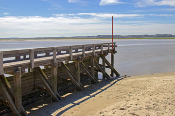 Le Crotoy. Jetée en bois sur la plage. Somme. Haut de France