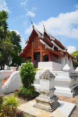 Wat Phra Kaew Don Tao