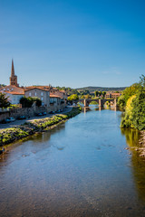 Village et pont sur l'Aude