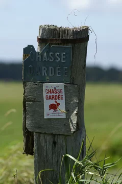 Chasse Gardée" Images – Browse 46 Stock Photos, Vectors, and Video ...