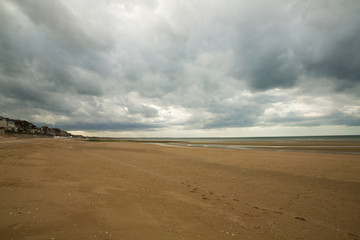 Ciel orageux sur la plage de Villers-sur-Mer 