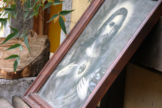 Sagrado Coraz&oacute;n de Jes&uacute;s Sacro Cuore di Ges&ugrave; Most Sacred Heart of Jesus Heiligstes Herz Jesu Sacr&eacute;-C&oelig;ur Serce Jezusa Cora&ccedil;&atilde;o Jesu heliga hj&auml;rta  耶穌聖心 Nejsvětěj&scaron;&iacute; Srdce Jež&iacute;&scaron;ovo