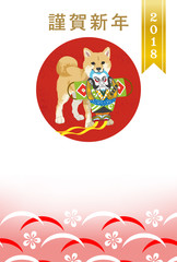 2018年　年賀状　凧を加える柴犬　梅模様の背景