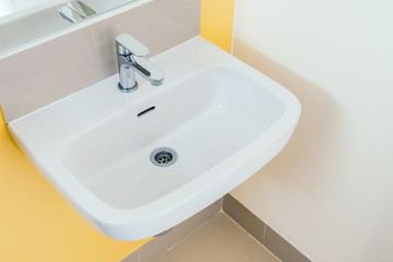 Sink decoration in bathroom