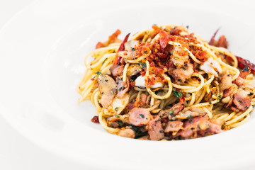 Spaghetti bacon with garlic