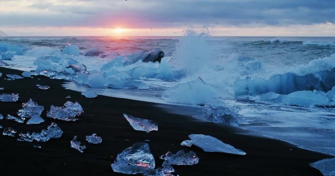 Icebergs Beach at Jökulsárlón Glacier Lagoon in Iceland