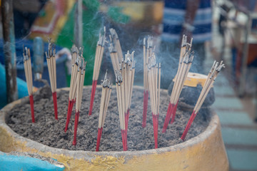 Incense pot and incense smoke