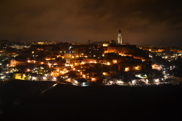Matera - vista notturna dei sassi